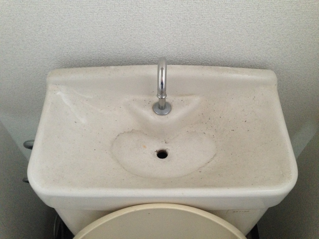 清掃内容：ハウスクリーニング　トイレの手洗い